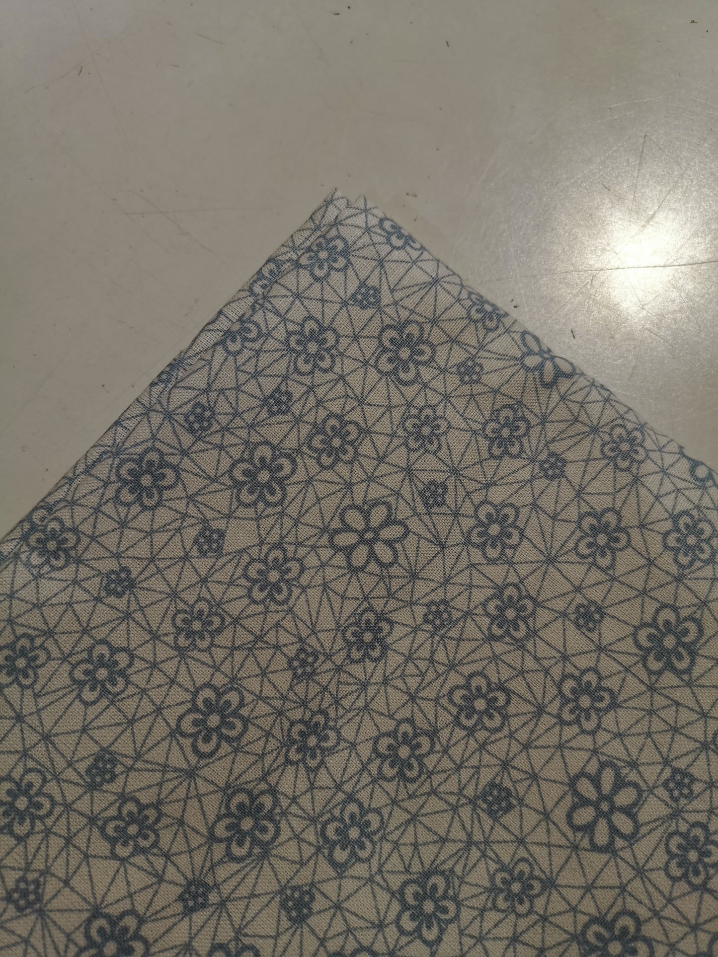 Cotone Stampato Fantasia fiori pizzo