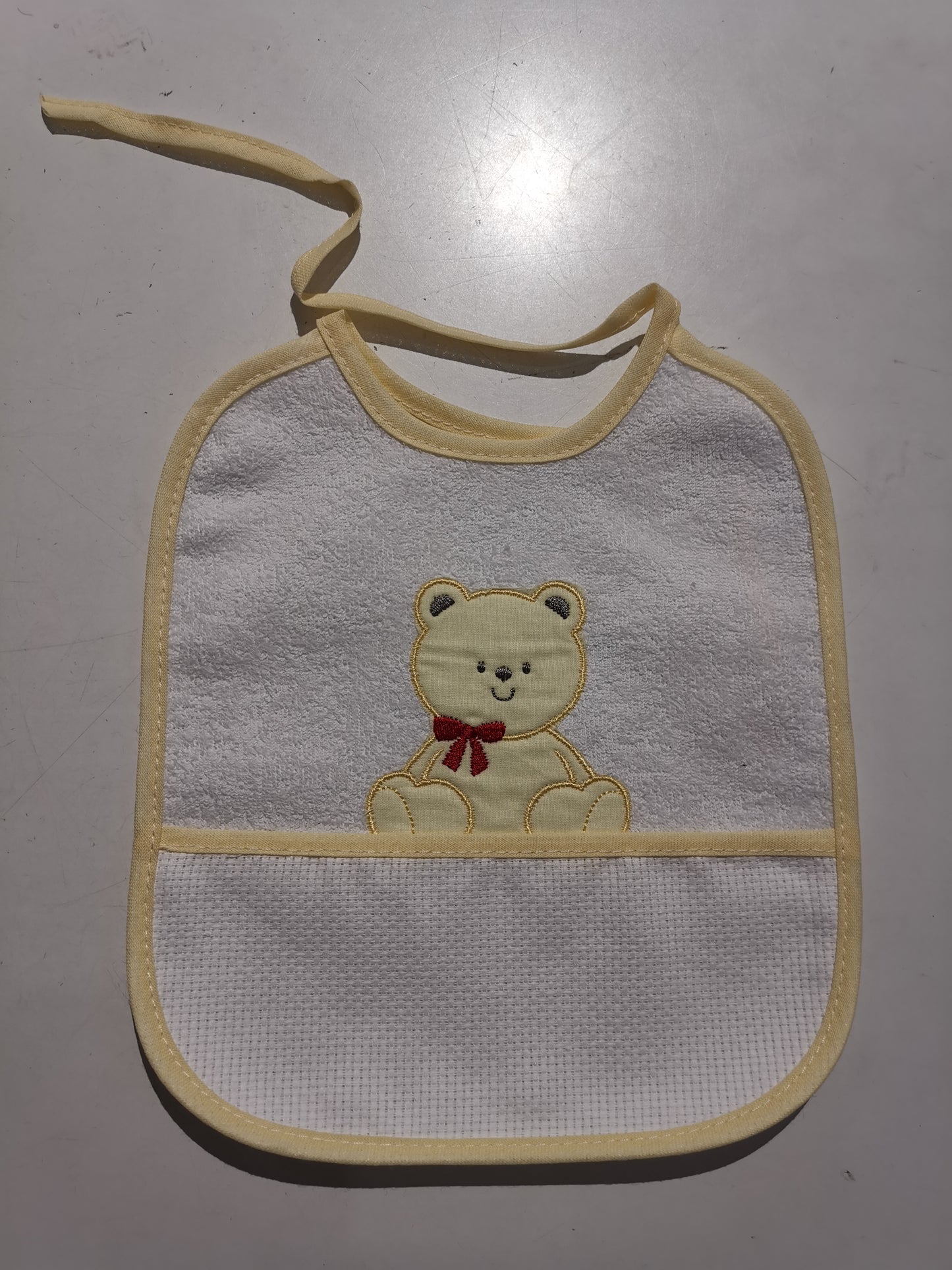 Bavaglia Ricamo Orsetti Gialla