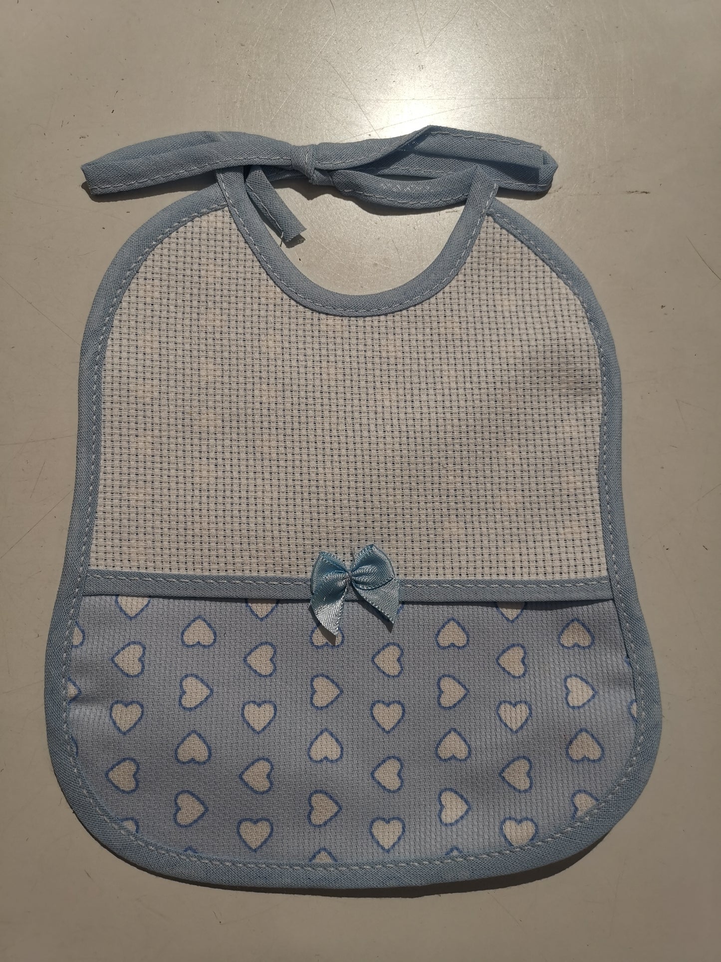 Bavaglia ricamo mille cuori Azzurra