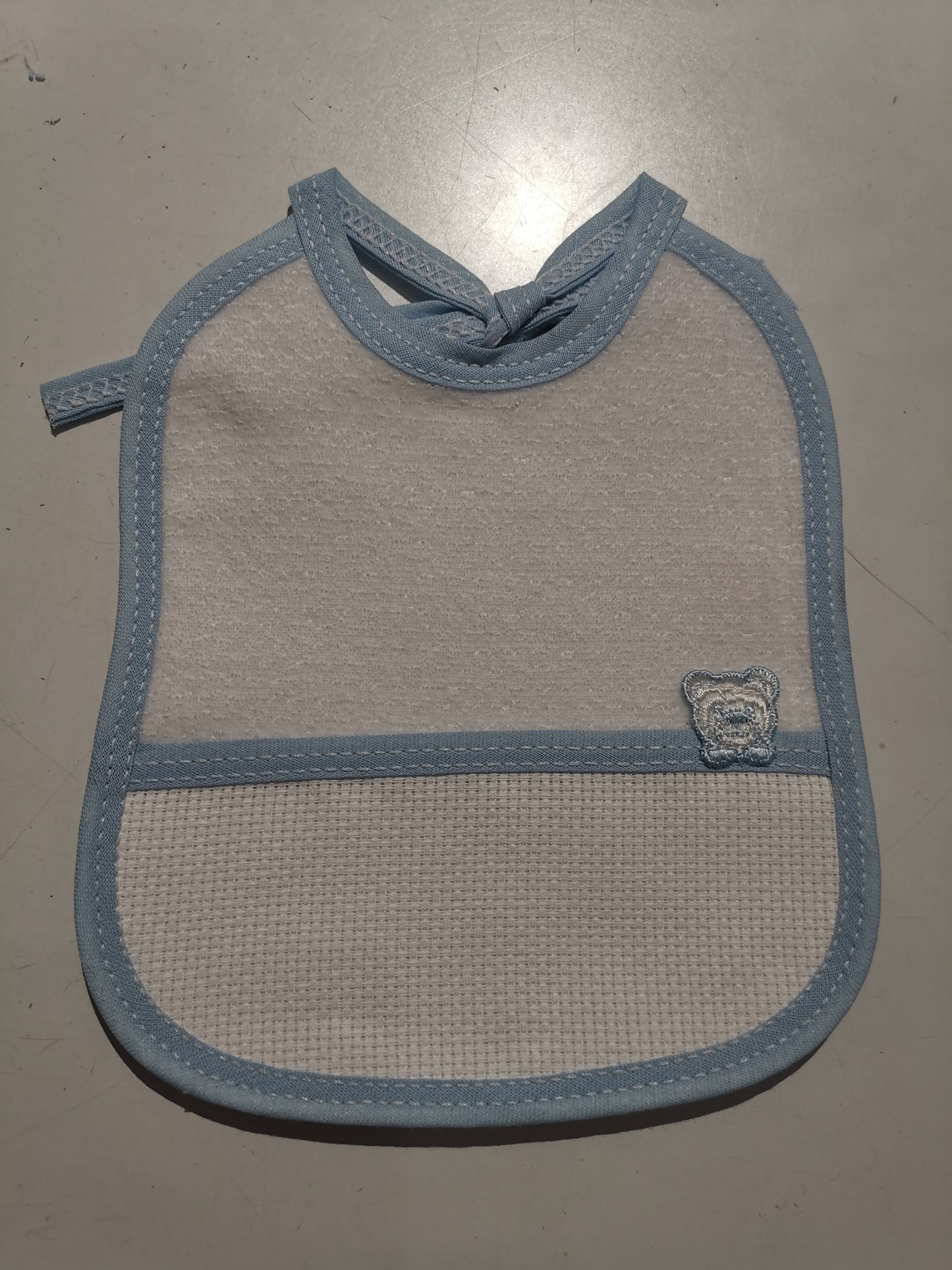 Bavaglia ricamo patch orsetto