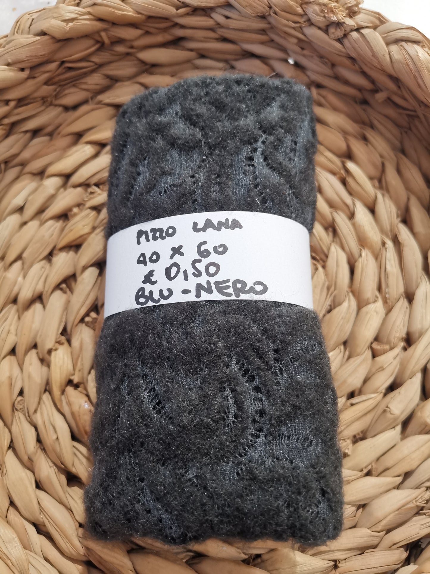 Pizzo Lana Blu Nero 40x60cm