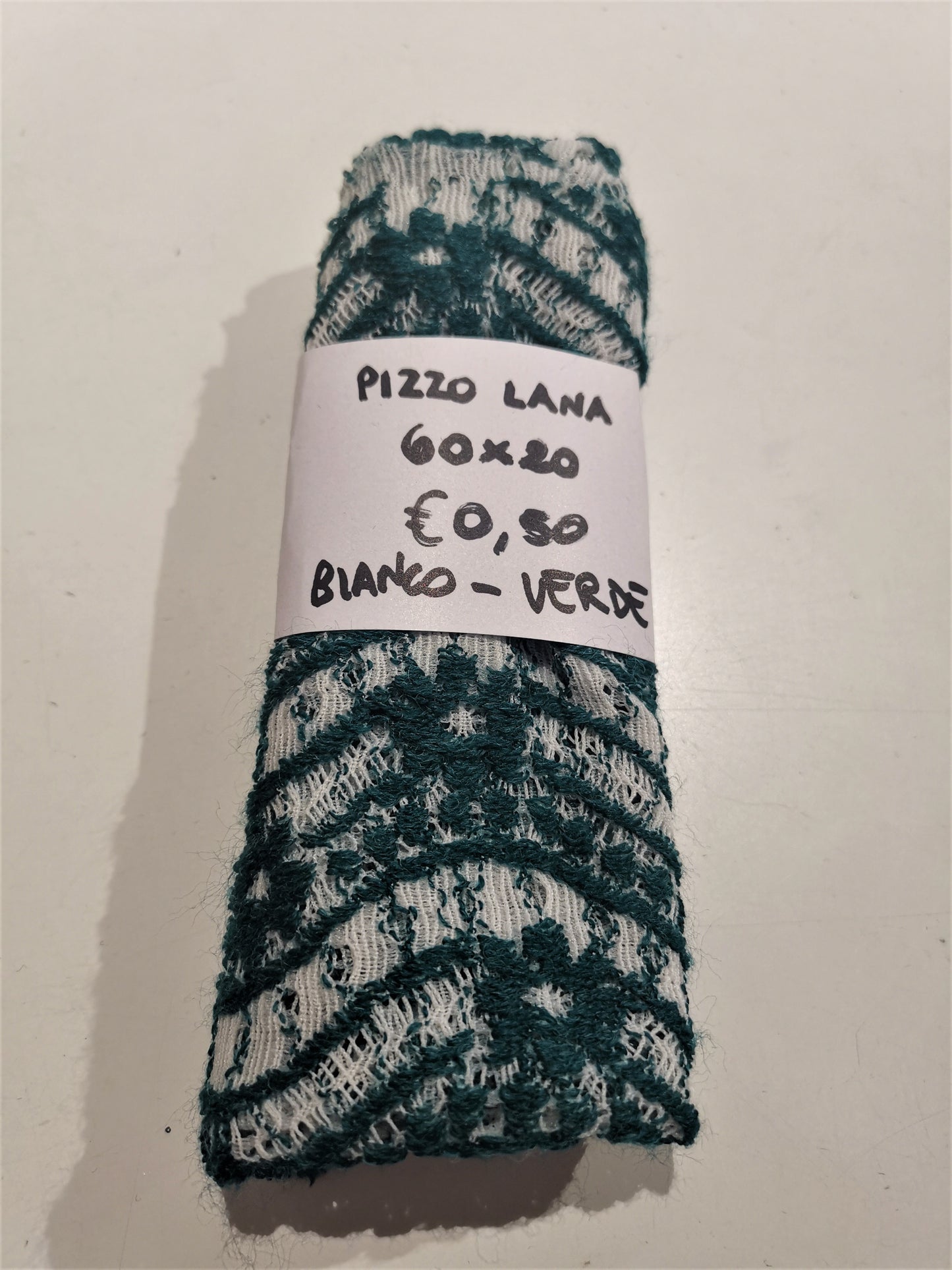 Pizzo Lana Verde Bianco Fiori Onde 20x60 cm